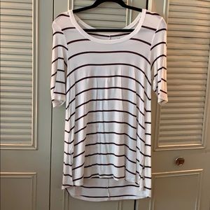 Half sleeve tee shirt